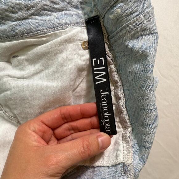 Guess Cube Pattern Denim Mini Skirt Light Blue Button Front Sustainable 30 - Picture 14 of 14